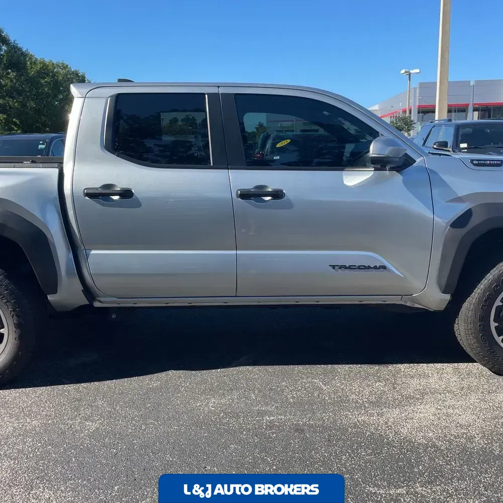 2024 Toyota Tacoma TRD Off-Road HV