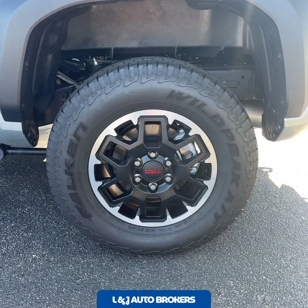 2024 Toyota Tacoma TRD Off-Road HV