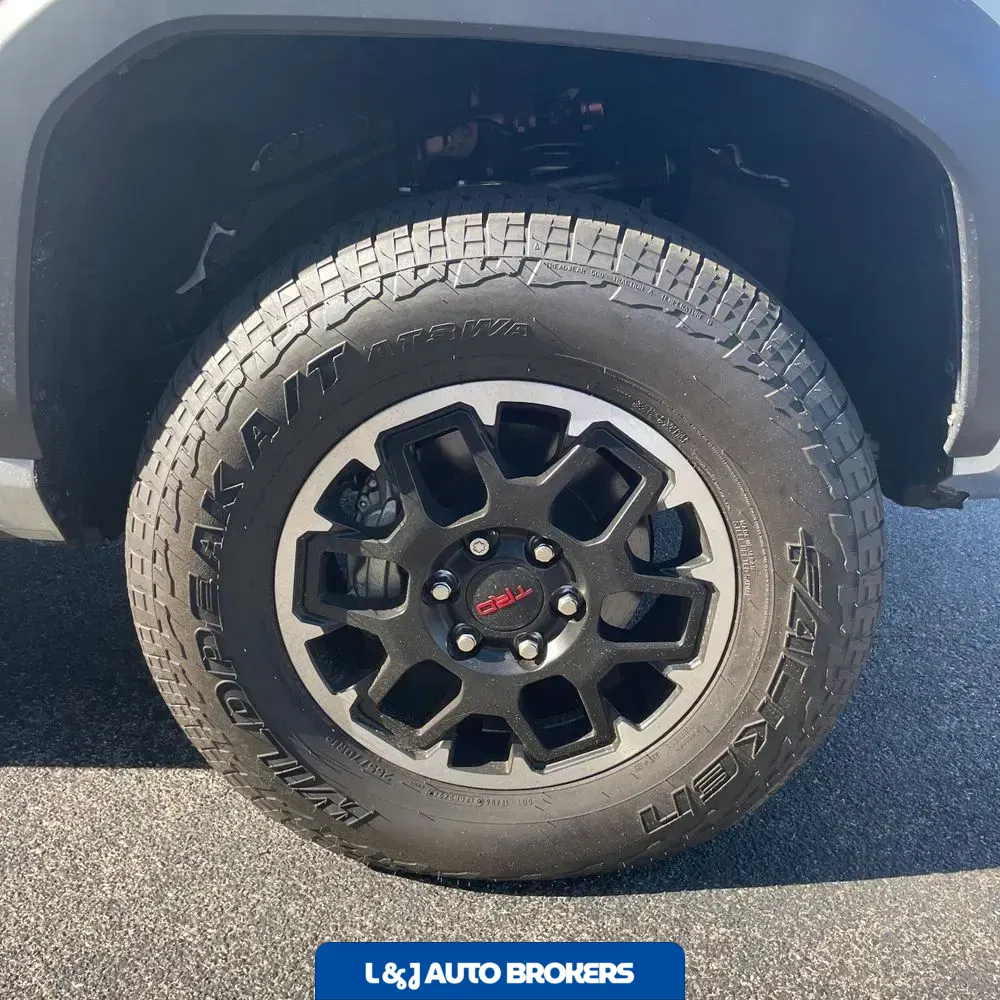2024 Toyota Tacoma TRD Off-Road HV