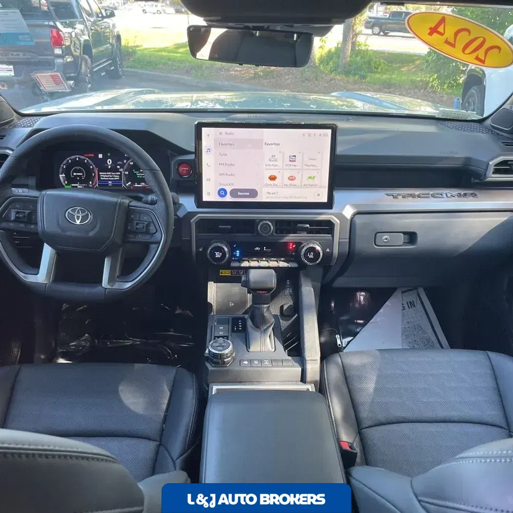 2024 Toyota Tacoma TRD Off-Road HV