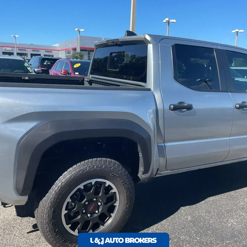 2024 Toyota Tacoma TRD Off-Road HV