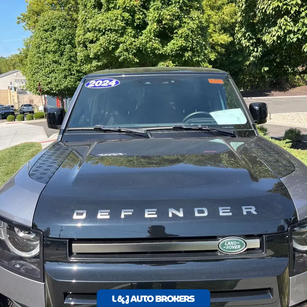 2024 Land Rover Defender 110 P400 X