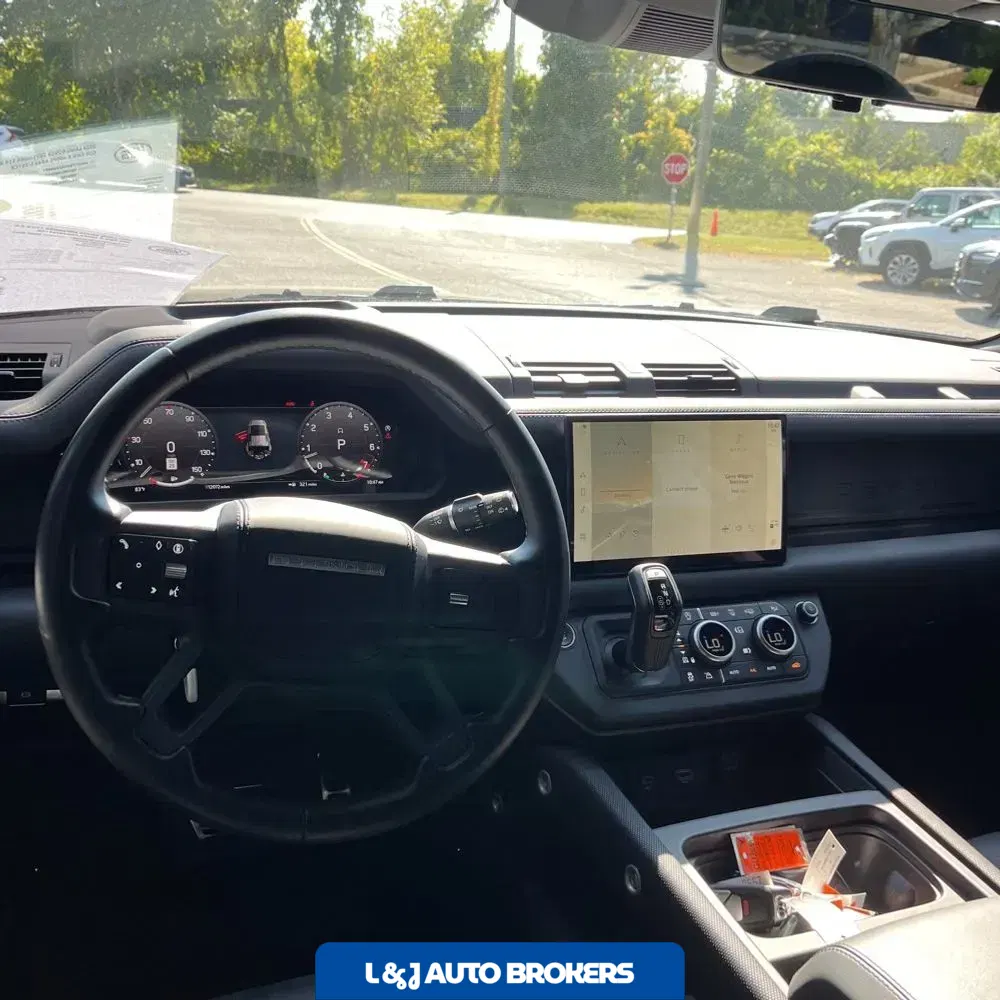 2024 Land Rover Defender 110 P400 X