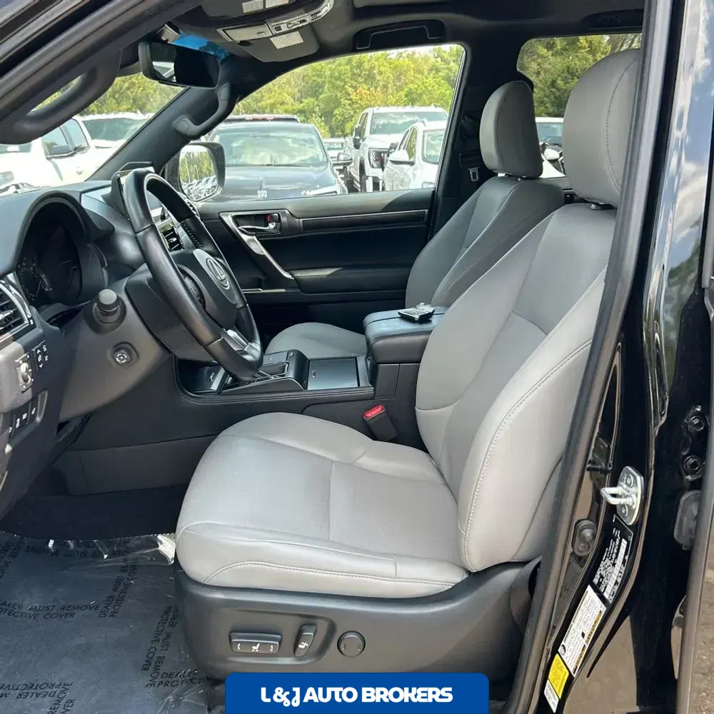 2023 Lexus GX 460 Base