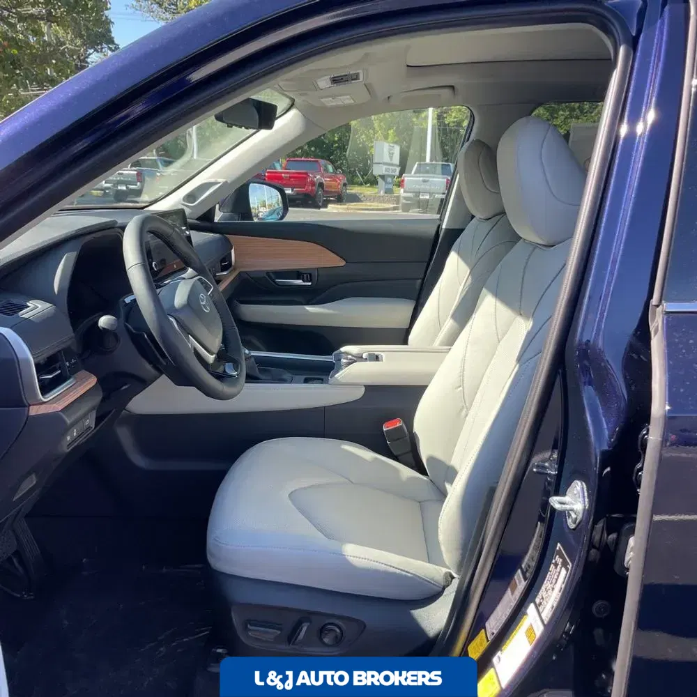 2025 Toyota Grand Highlander Platinum