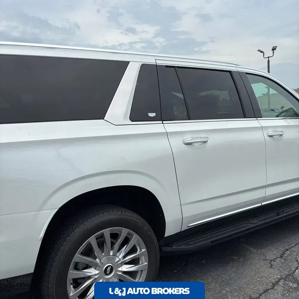 2023 Cadillac Escalade ESV Premium Luxury