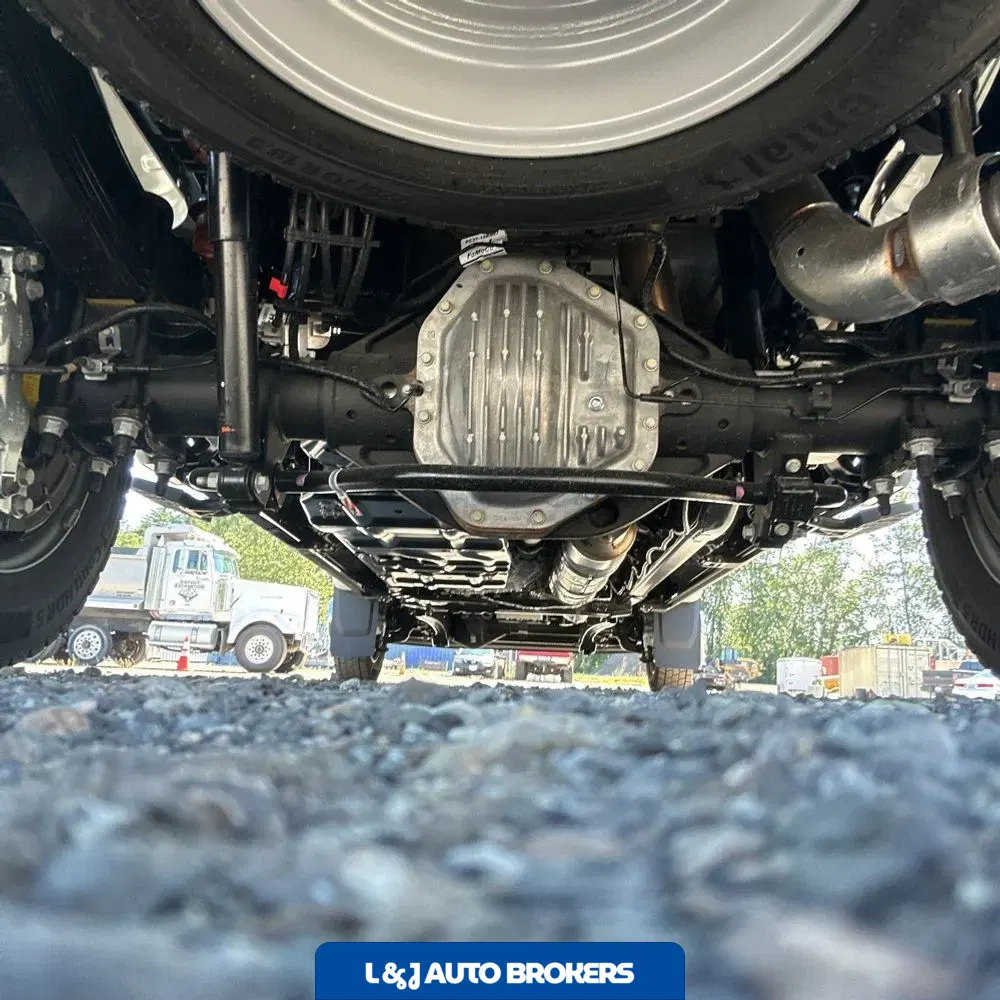 2025 Ford F-450 Super Duty Platinum