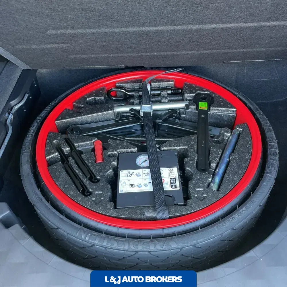 2024 Porsche Cayenne Base