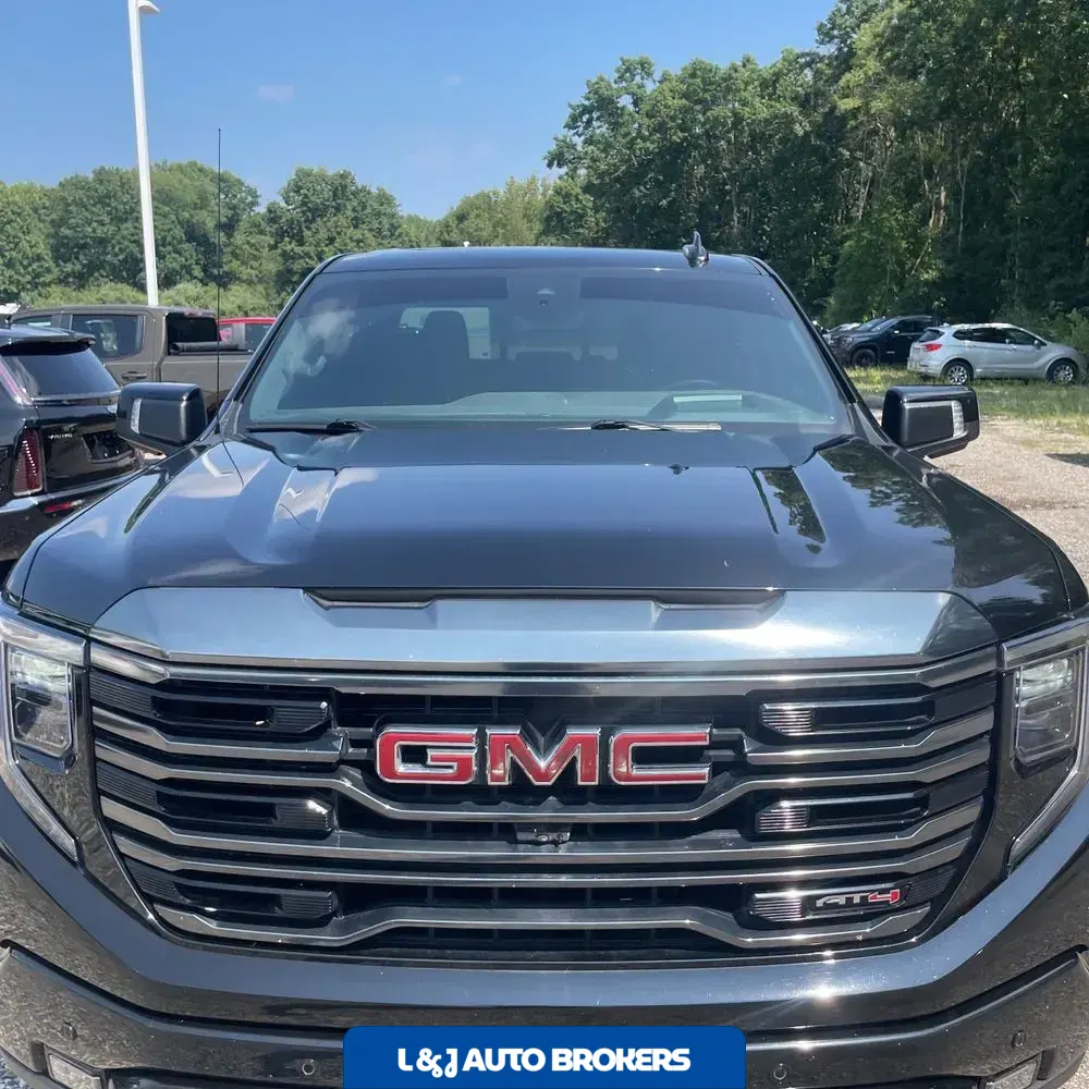 2023 GMC Sierra 1500 AT4