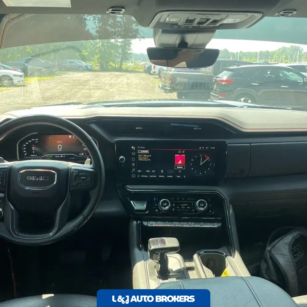 2023 GMC Sierra 1500 AT4