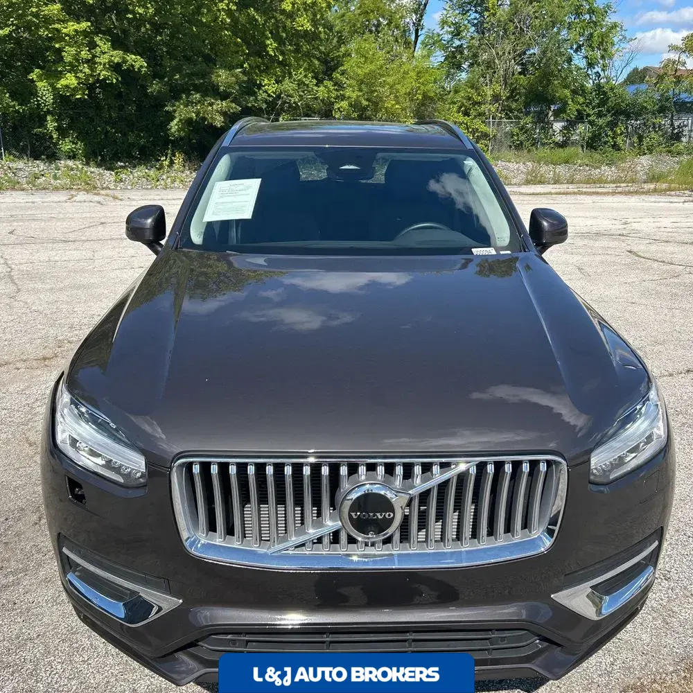 2024 Volvo XC90 B5 - Plus