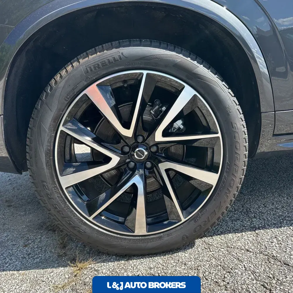 2024 Volvo XC90 B5 - Plus