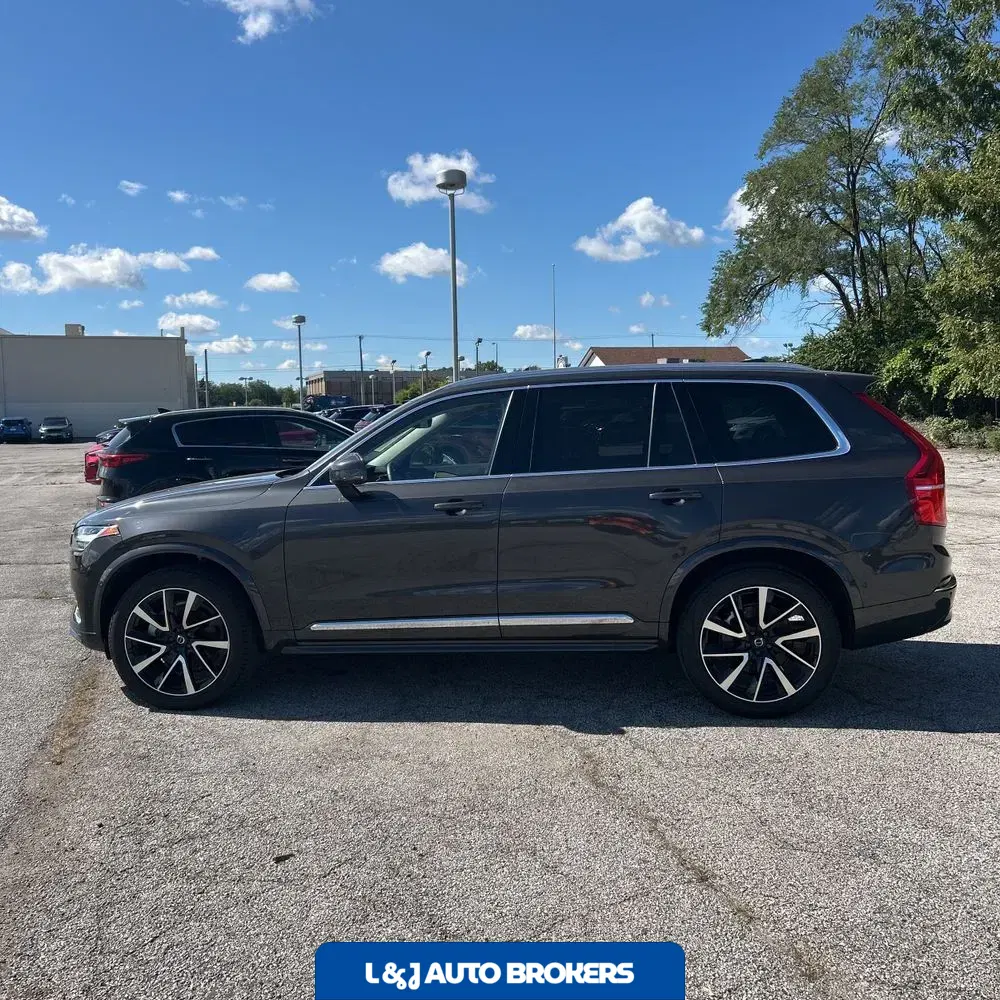 2024 Volvo XC90 B5 - Plus