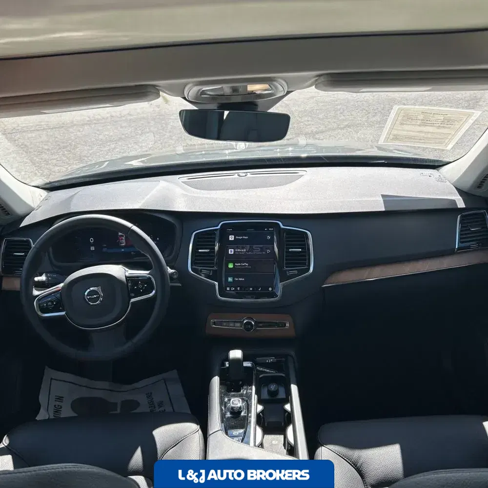 2024 Volvo XC90 B5 - Plus