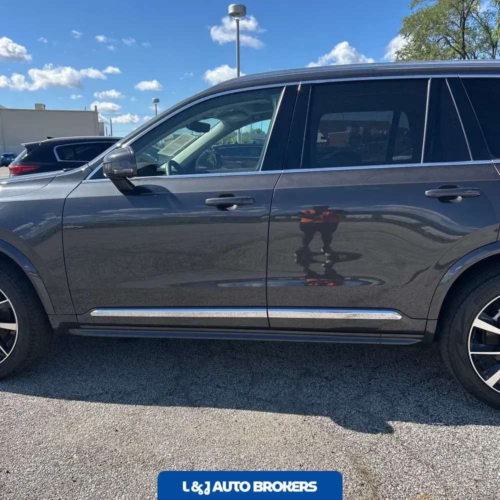 2024 Volvo XC90 B5 - Plus