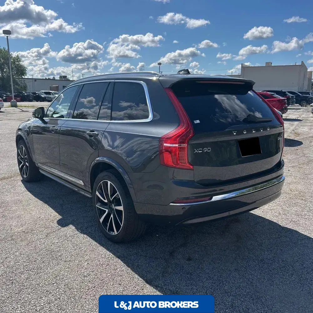 2024 Volvo XC90 B5 - Plus
