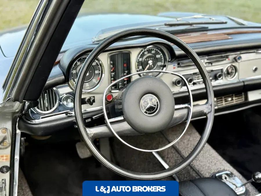 1969 Mercedes-Benz SL-Class
