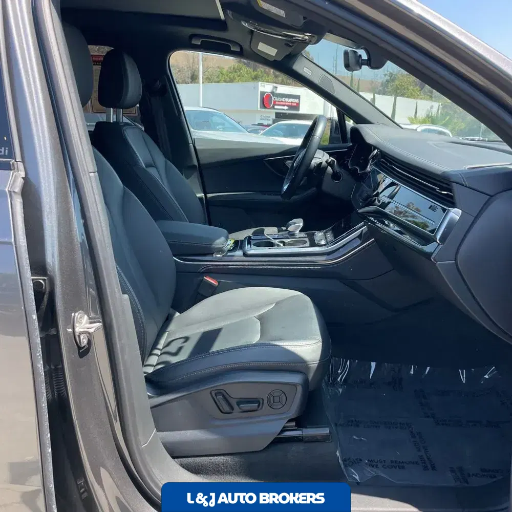 2025 Audi Q7 Premium Plus 55