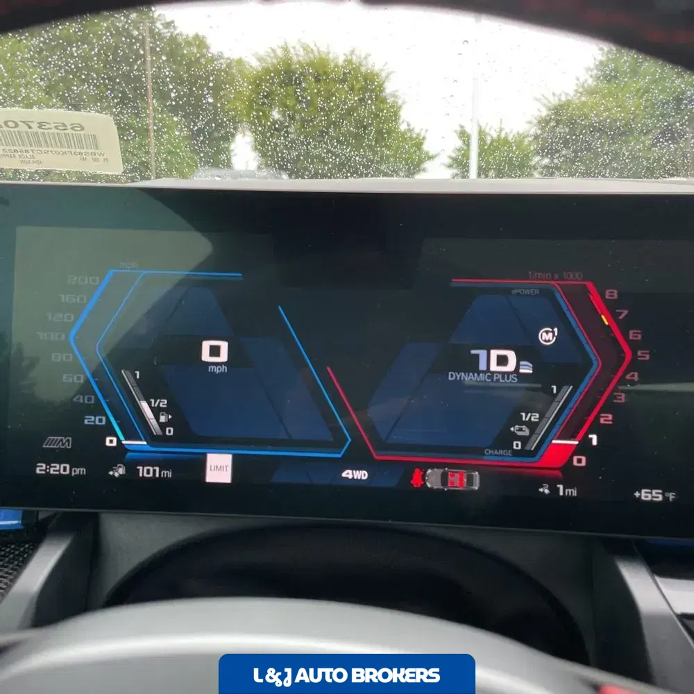 2025 BMW M5 Base
