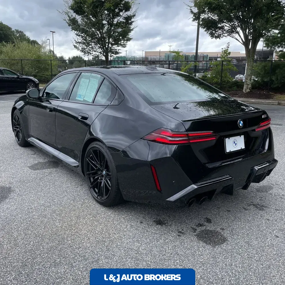 2025 BMW M5 Base