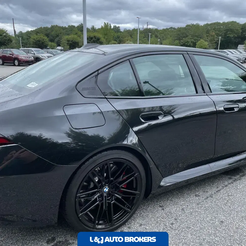 2025 BMW M5 Base