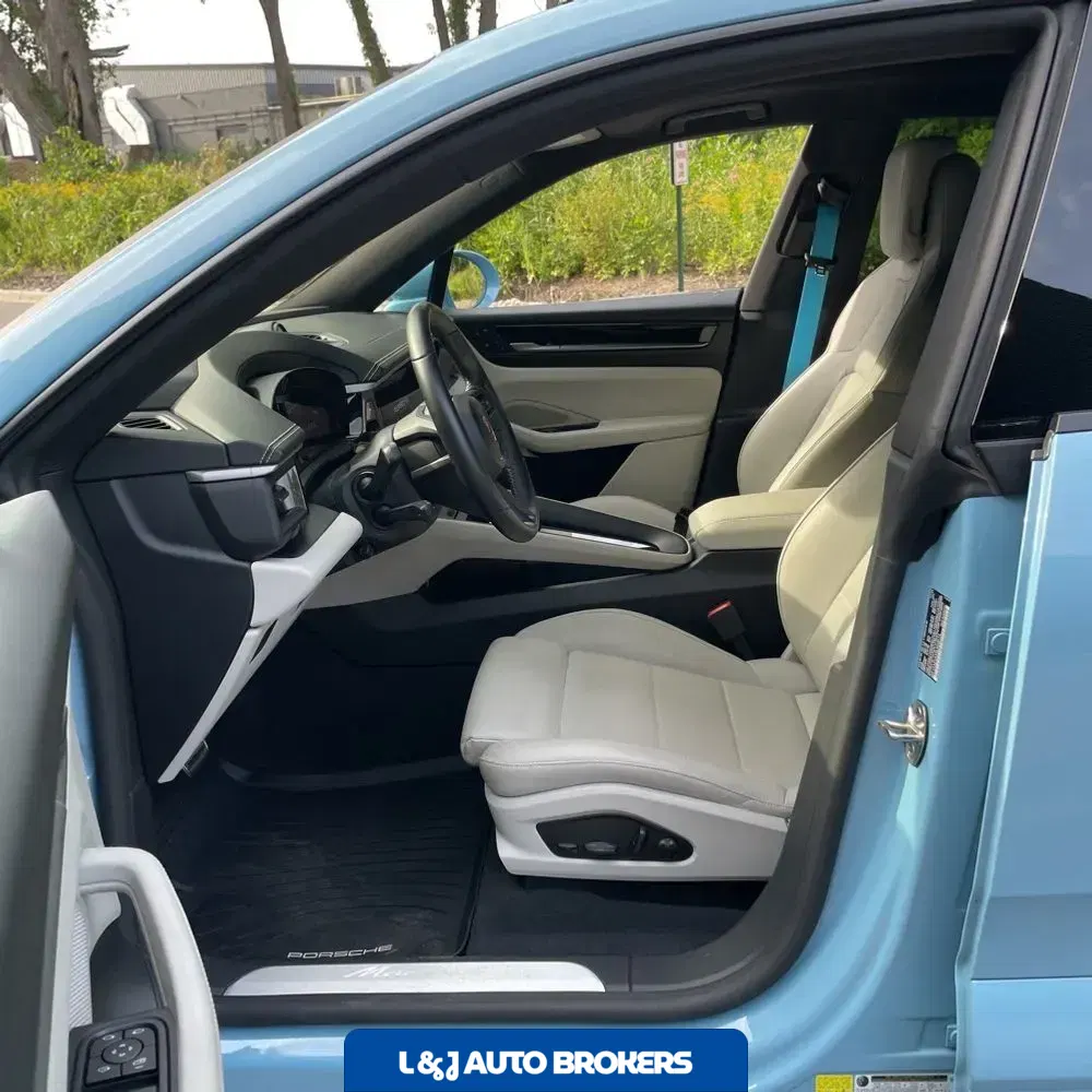 2024 Porsche Macan EV 4