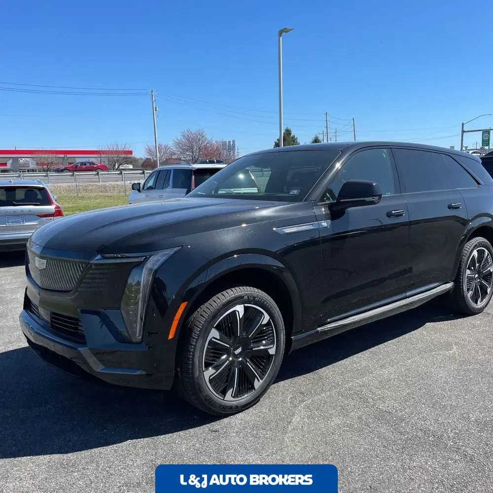 2025 Cadillac Escalade IQ Sport 2