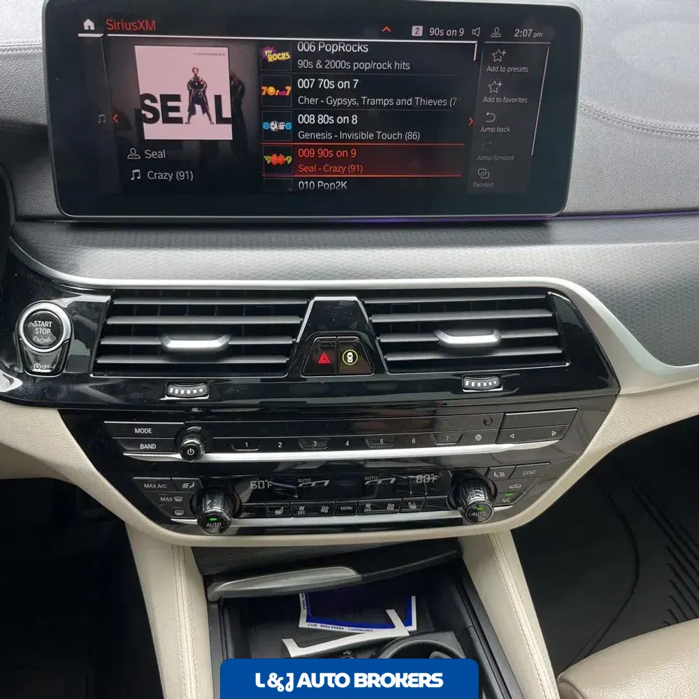 2021 BMW 5-Series M550xi