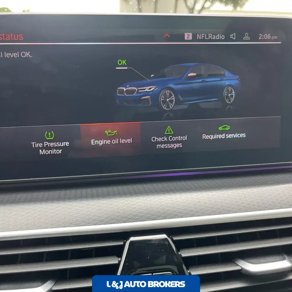 2021 BMW 5-Series M550xi