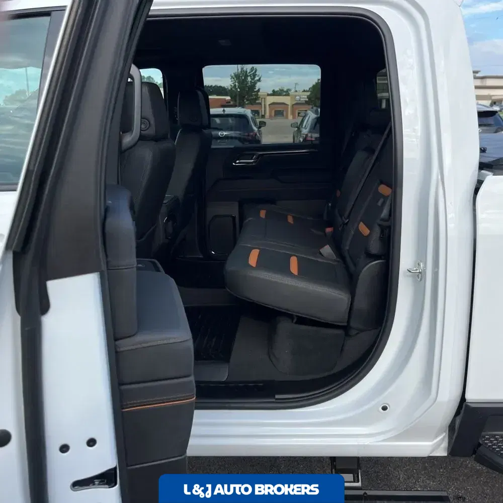 2025 GMC Sierra 2500HD AT4