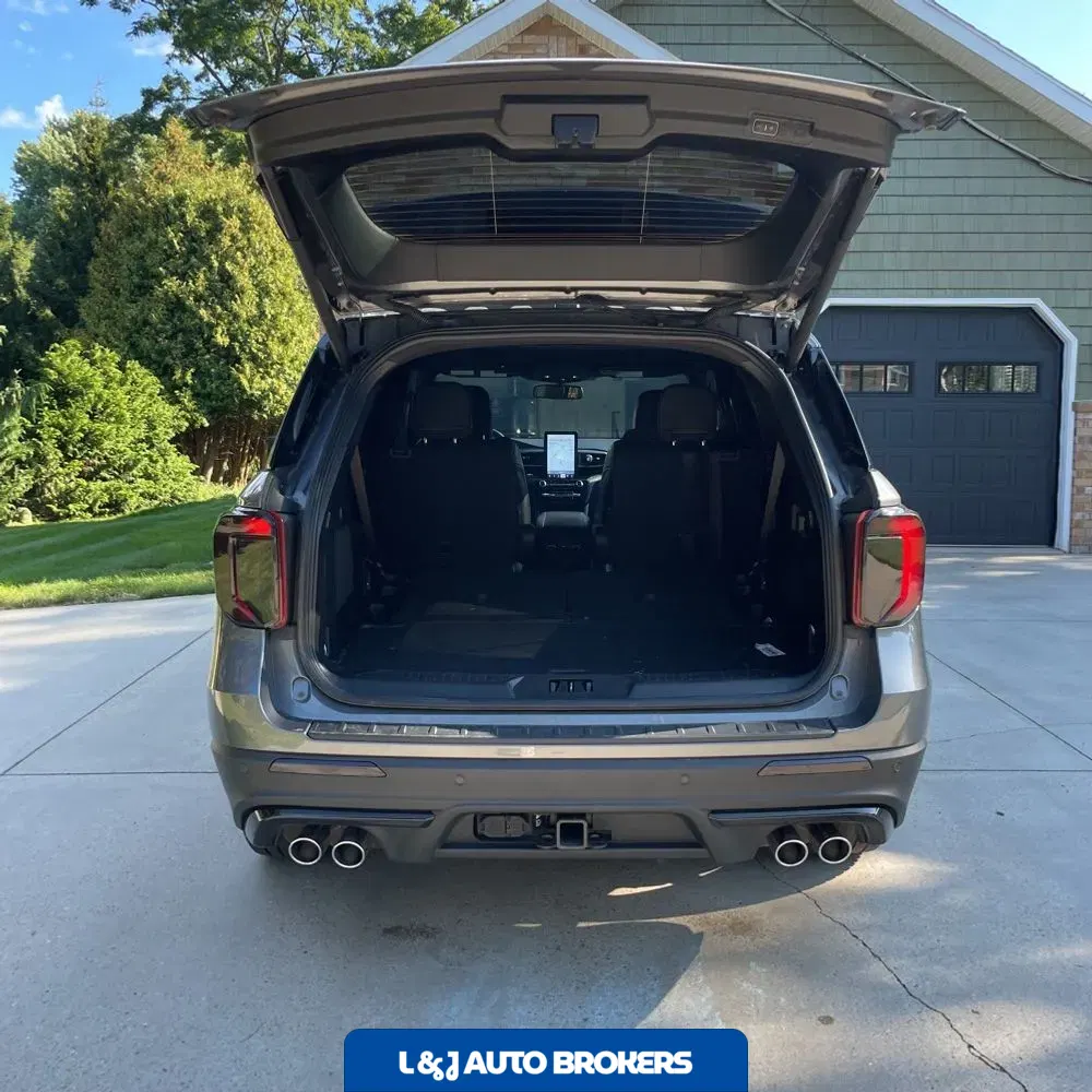 2024 Ford Explorer ST
