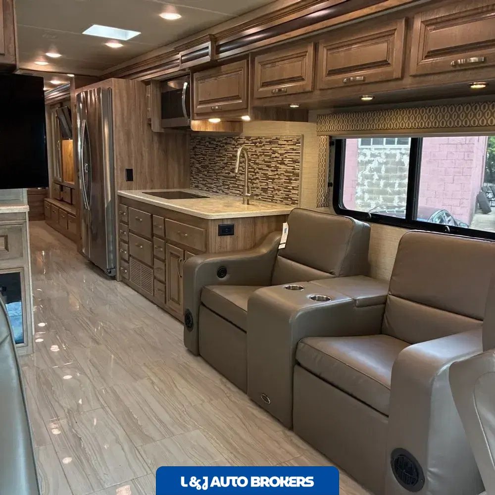 2019 Jayco Embark 37B