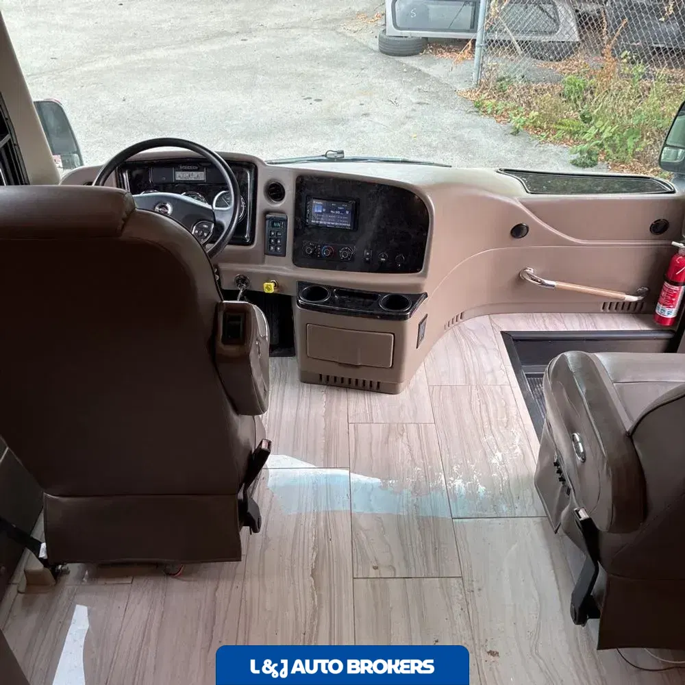 2019 Jayco Embark 37B