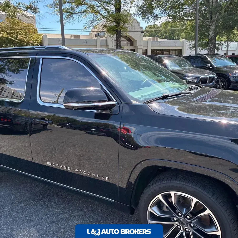 2022 Jeep Grand Wagoneer Series III
