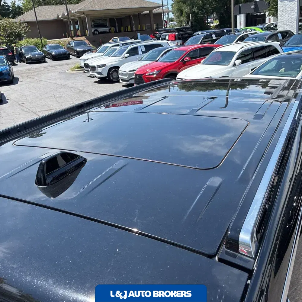 2022 Jeep Grand Wagoneer Series III