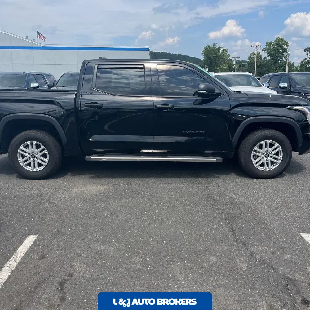 2023 Toyota Tundra SR5