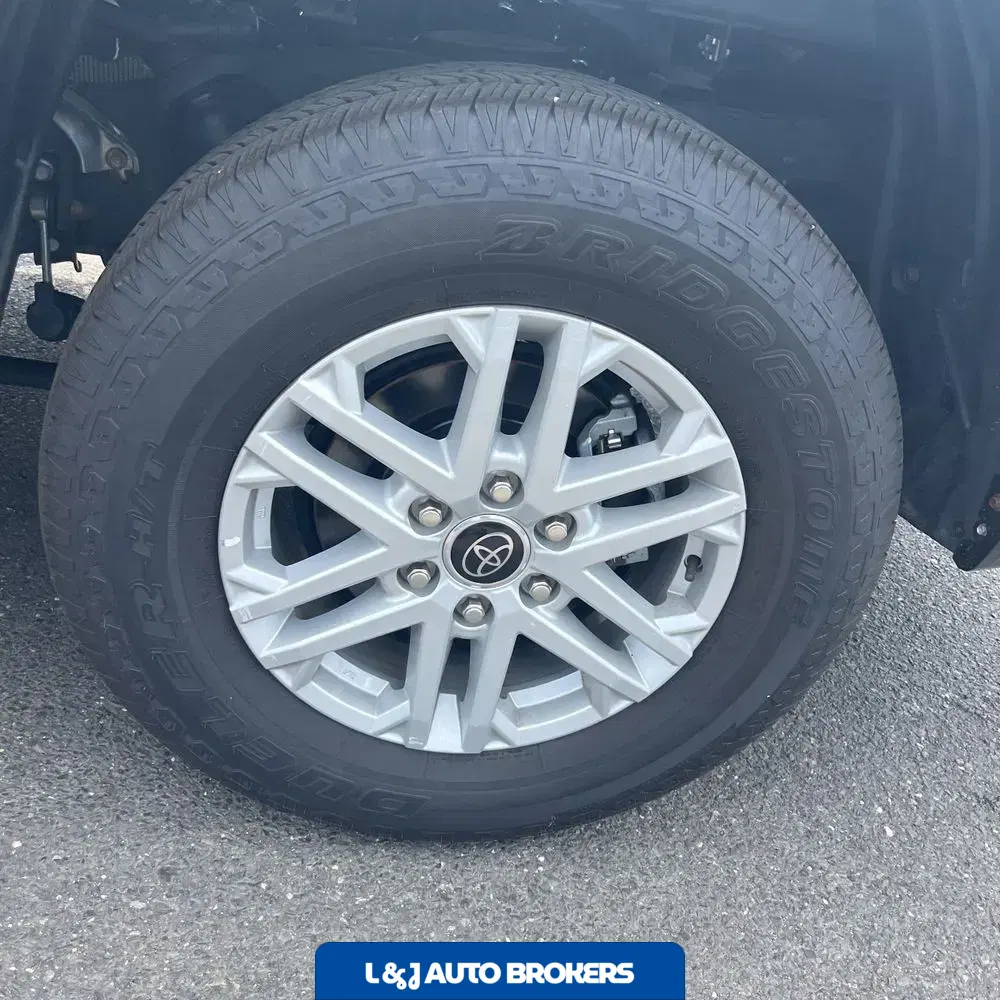 2023 Toyota Tundra SR5