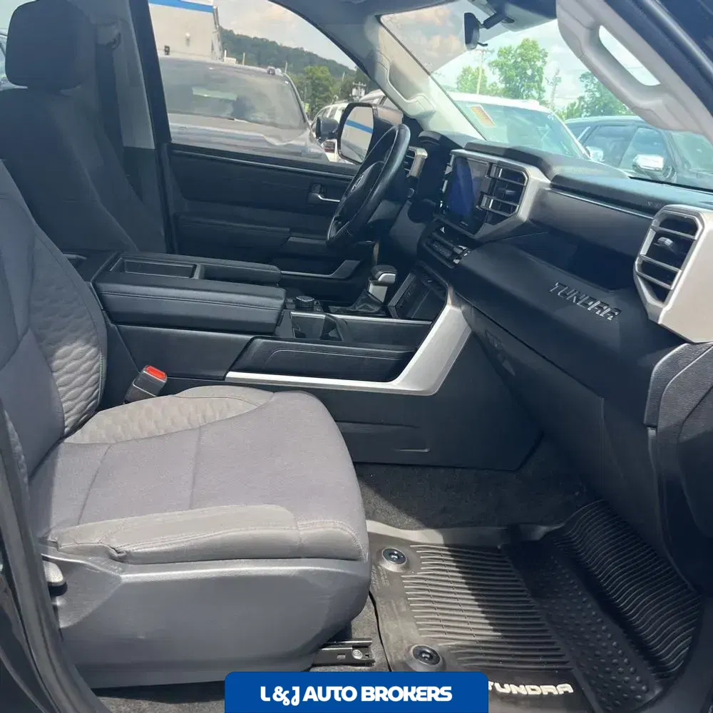 2023 Toyota Tundra SR5