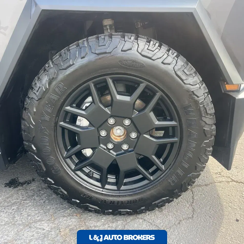 2024 Tesla Cybertruck Base