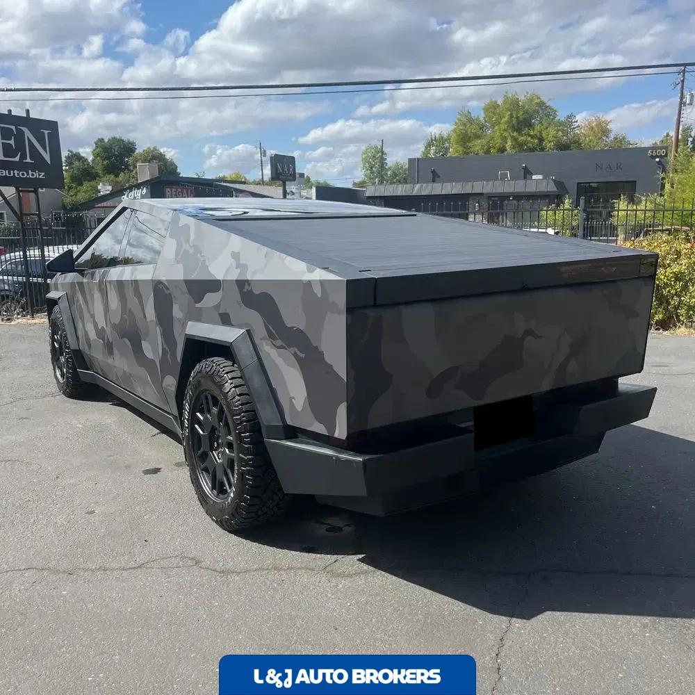 2024 Tesla Cybertruck Base