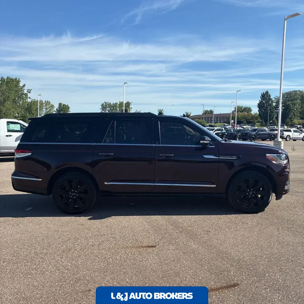 2024 Lincoln Navigator L Black Label