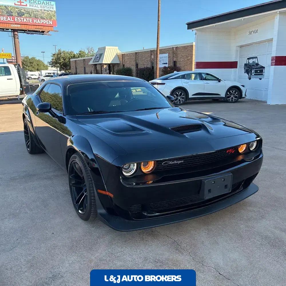 2023 Dodge Challenger R/T SCAT PACK