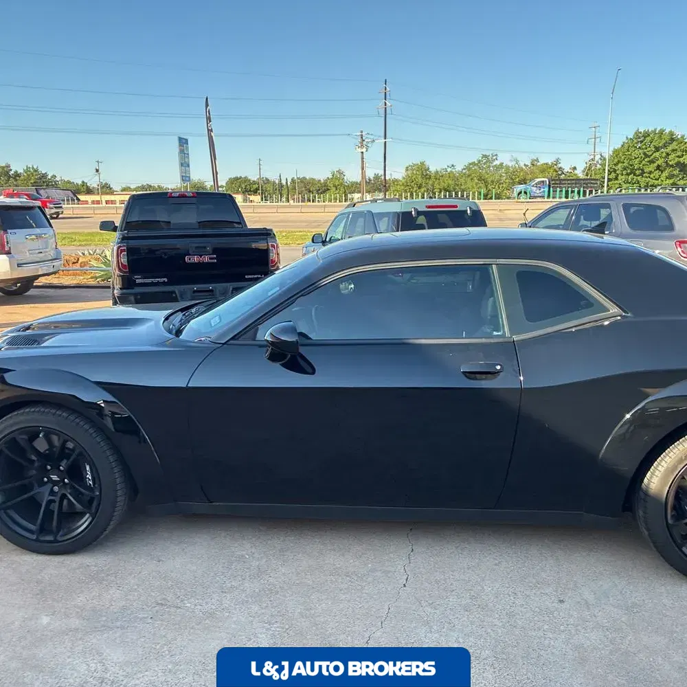 2023 Dodge Challenger R/T SCAT PACK