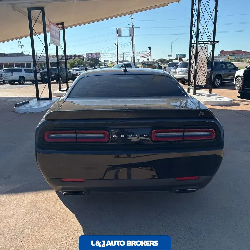 2023 Dodge Challenger R/T SCAT PACK