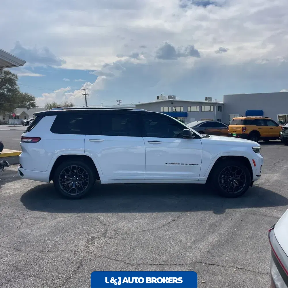 2023 Jeep Grand Cherokee L Summit