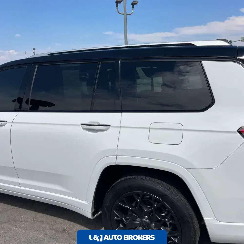 2023 Jeep Grand Cherokee L Summit