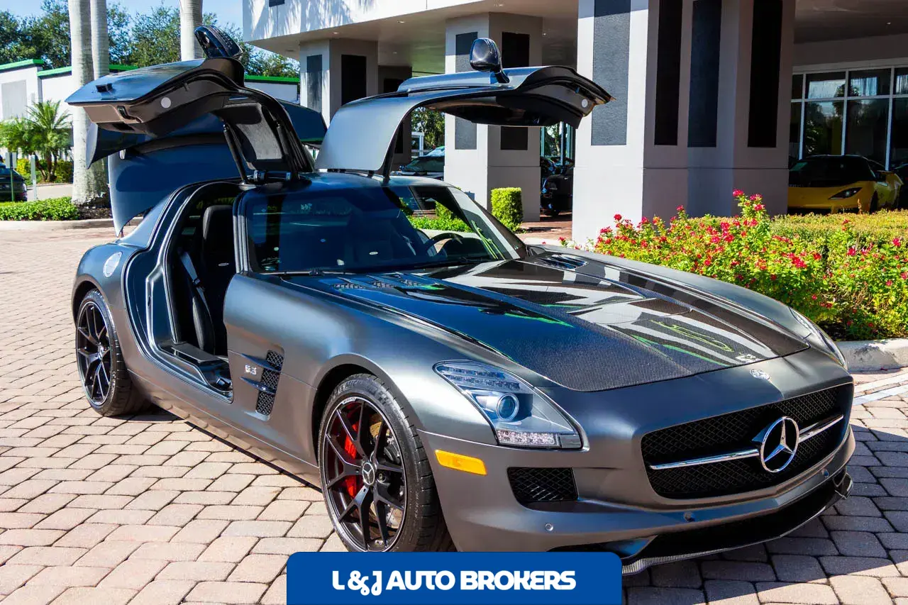 2015 Mercedes-Benz SLS AMG GT Final Edition Coupe