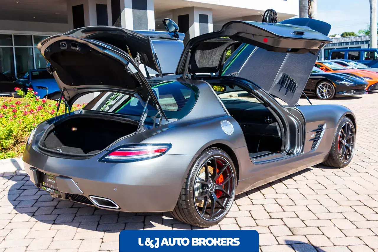 2015 Mercedes-Benz SLS AMG GT Final Edition Coupe