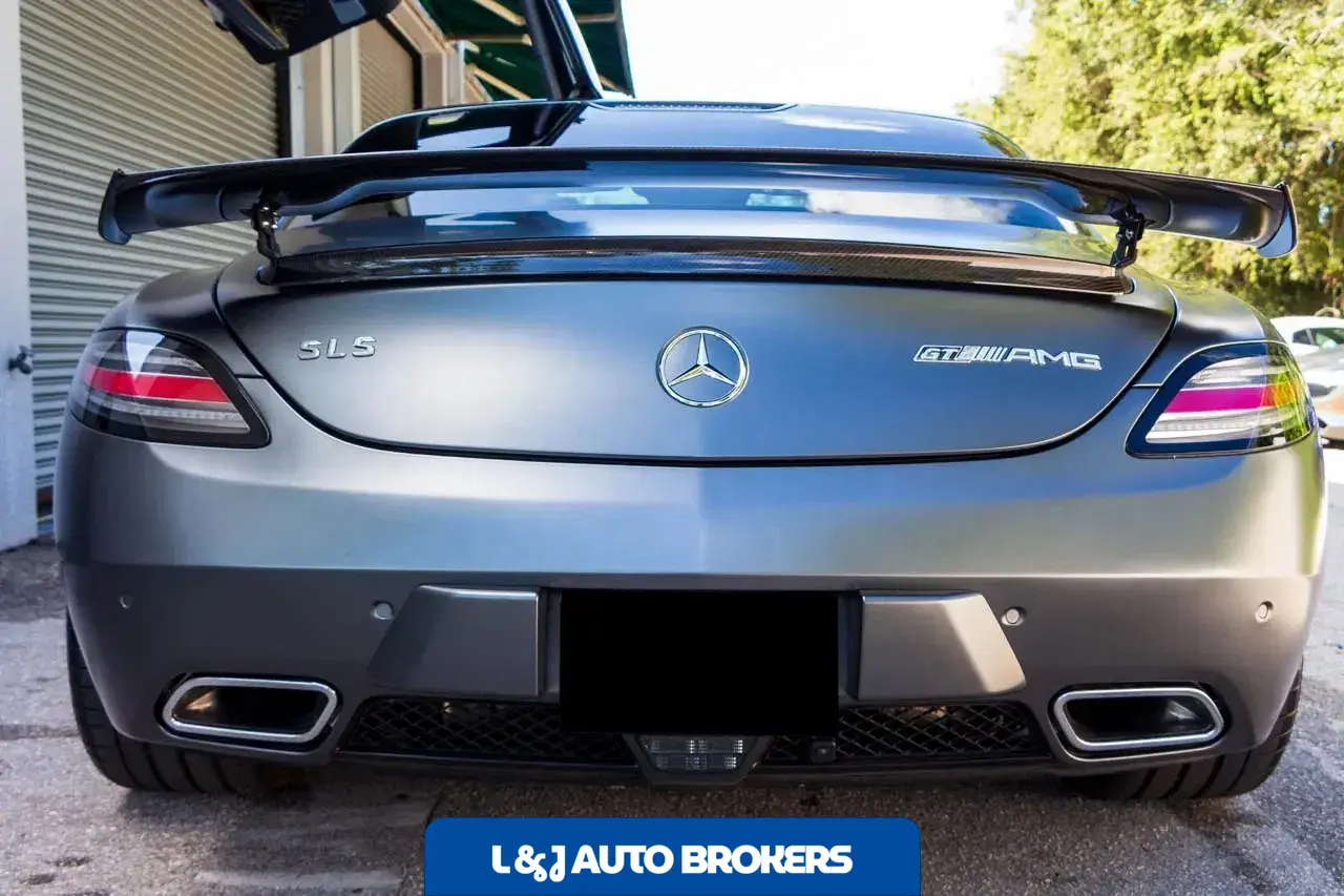 2015 Mercedes-Benz SLS AMG GT Final Edition Coupe