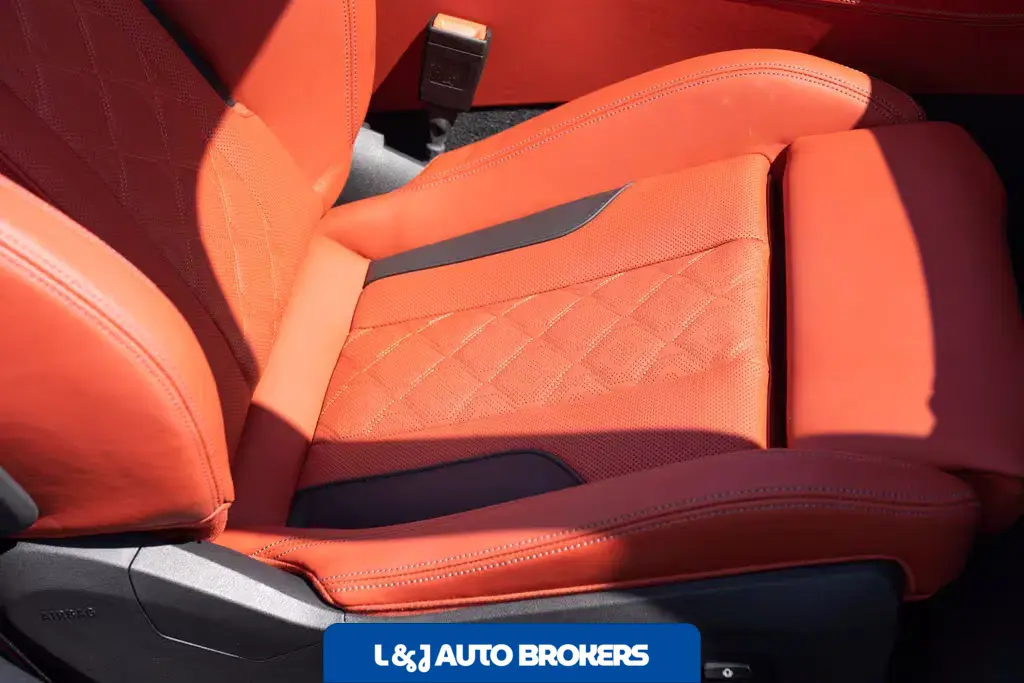 2022 BMW M8 Convertible